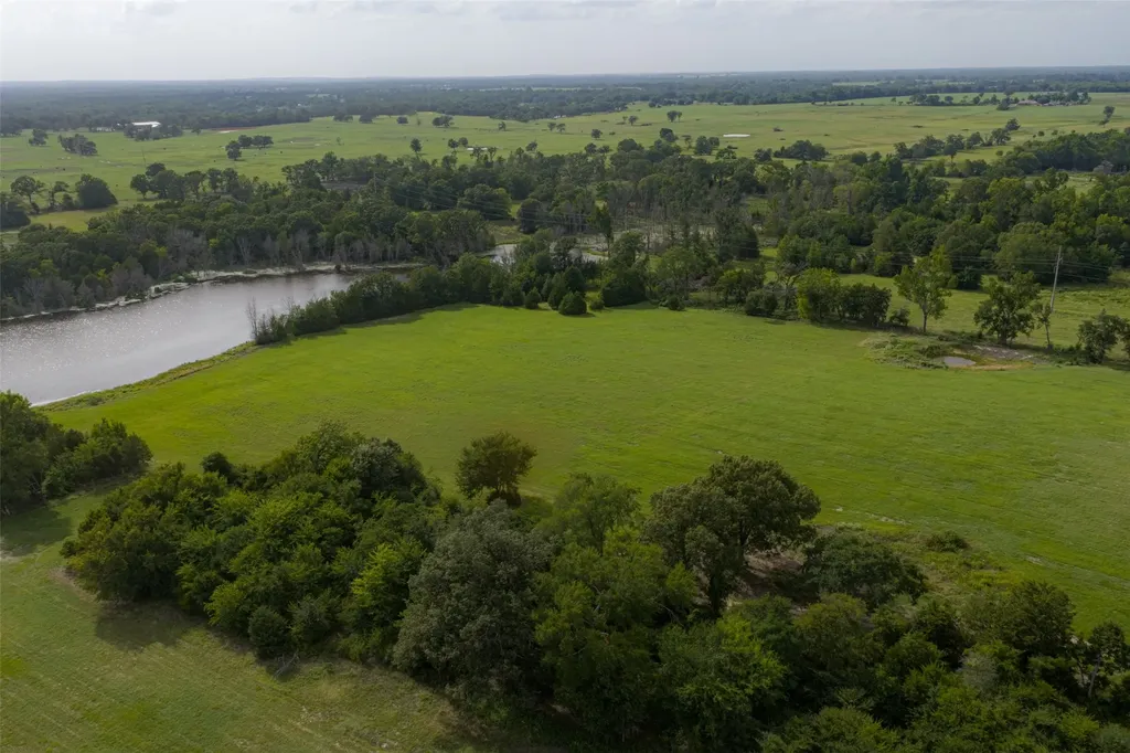13053 County Road 3806 Murchison TX 75778