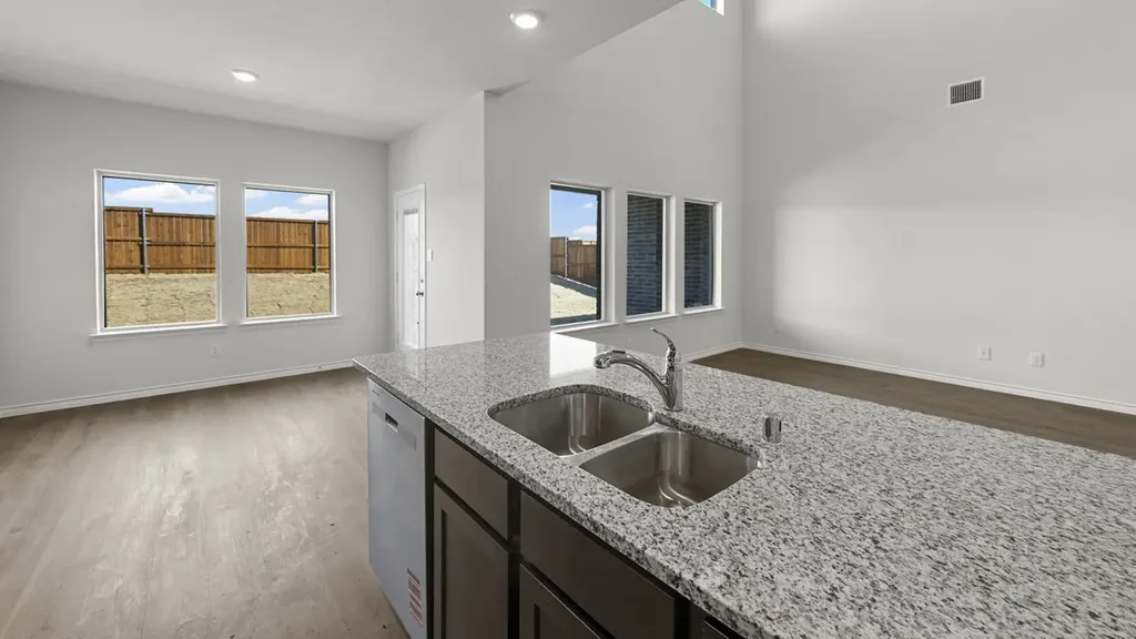8398 Everly Drive Garland TX 75043