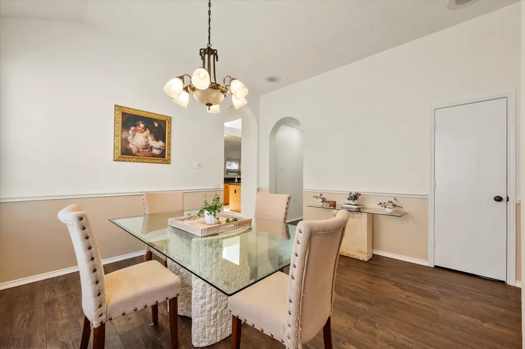 6307 Pierce Arrow Drive Arlington TX 76001
