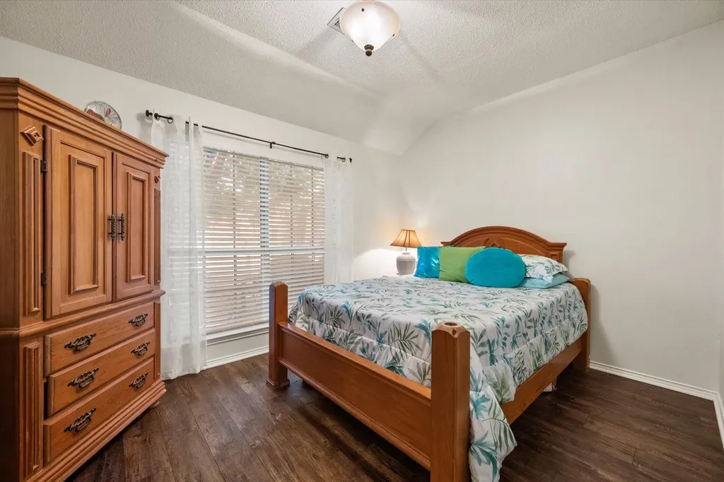 6307 Pierce Arrow Drive Arlington TX 76001