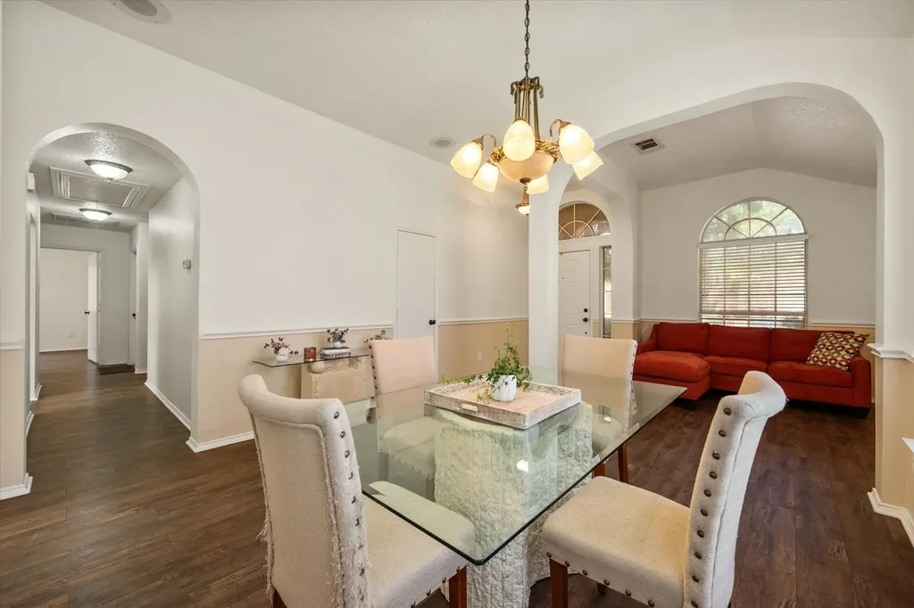 6307 Pierce Arrow Drive Arlington TX 76001