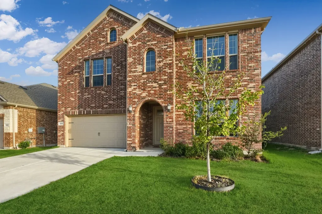 1124 Water Canna Drive Justin TX 76247