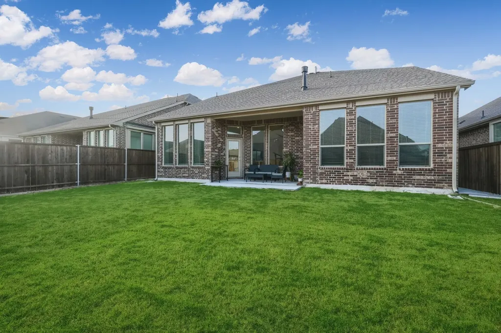 1124 Water Canna Drive Justin TX 76247