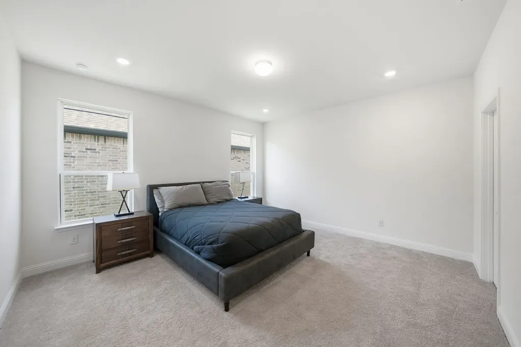 900 Summer Court Justin TX 76247