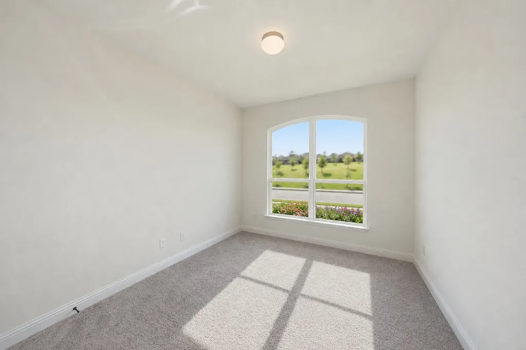 900 Summer Court Justin TX 76247