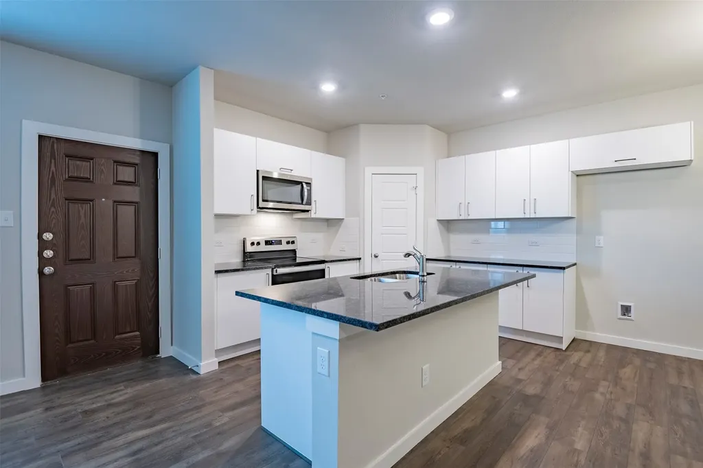 653 Wheatfield Drive Venus TX 76084