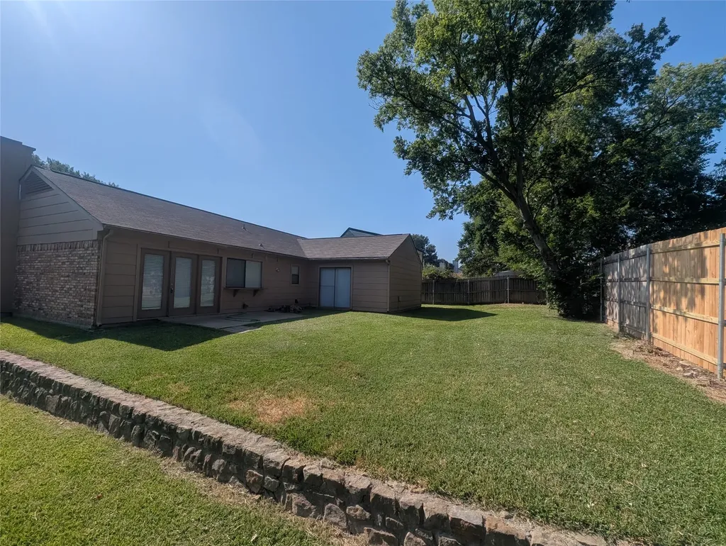 1703 Chittam Drive Euless TX 76039