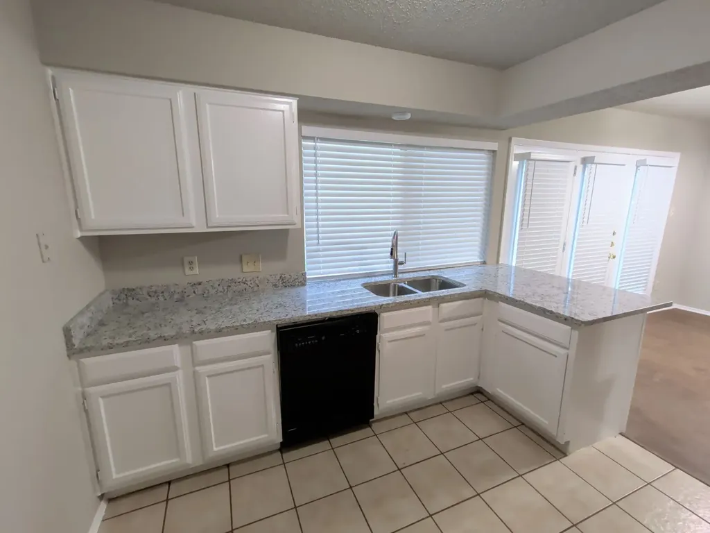 1703 Chittam Drive Euless TX 76039