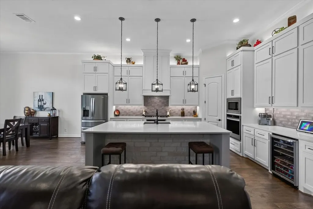 181 Colonial Drive Mabank TX 75156