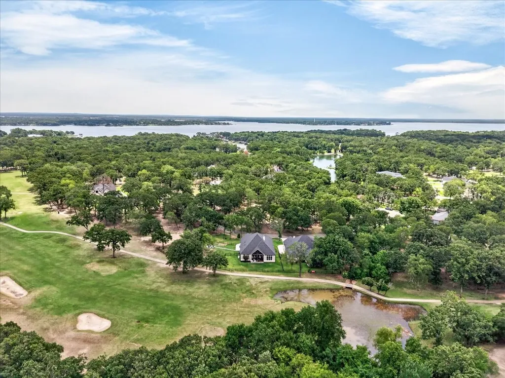 181 Colonial Drive Mabank TX 75156