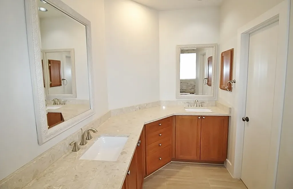 4830 Cedar Springs Road Dallas TX 75219
