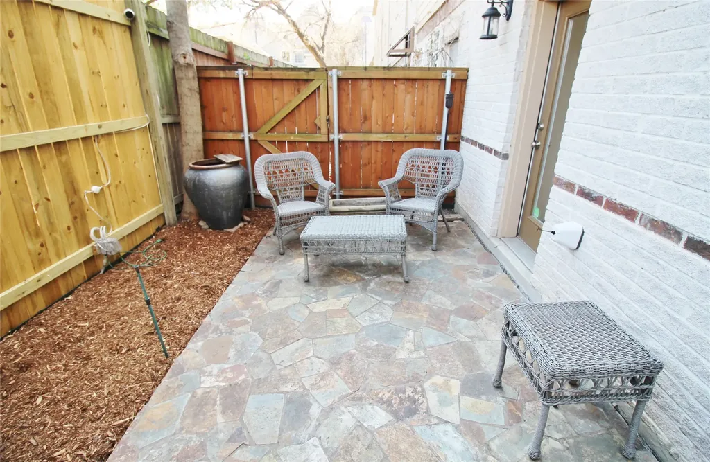 4830 Cedar Springs Road Dallas TX 75219