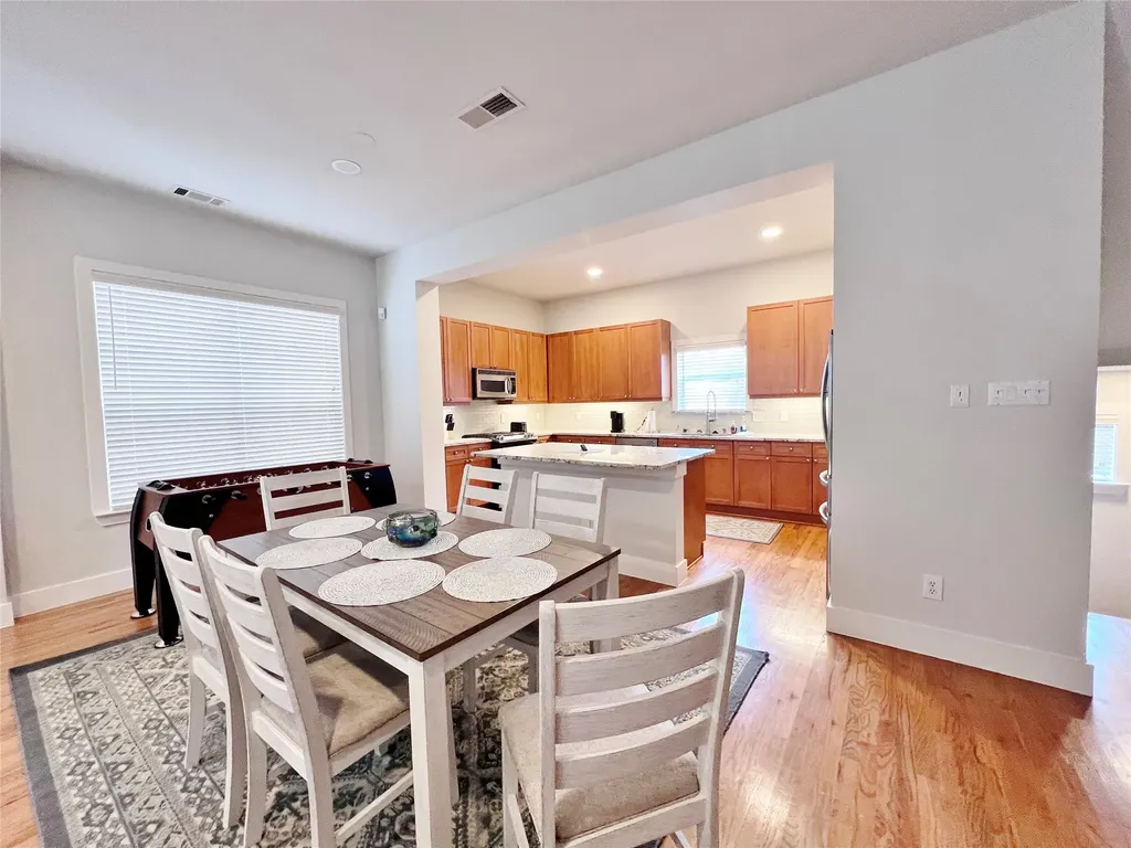 4830 Cedar Springs Road Dallas TX 75219