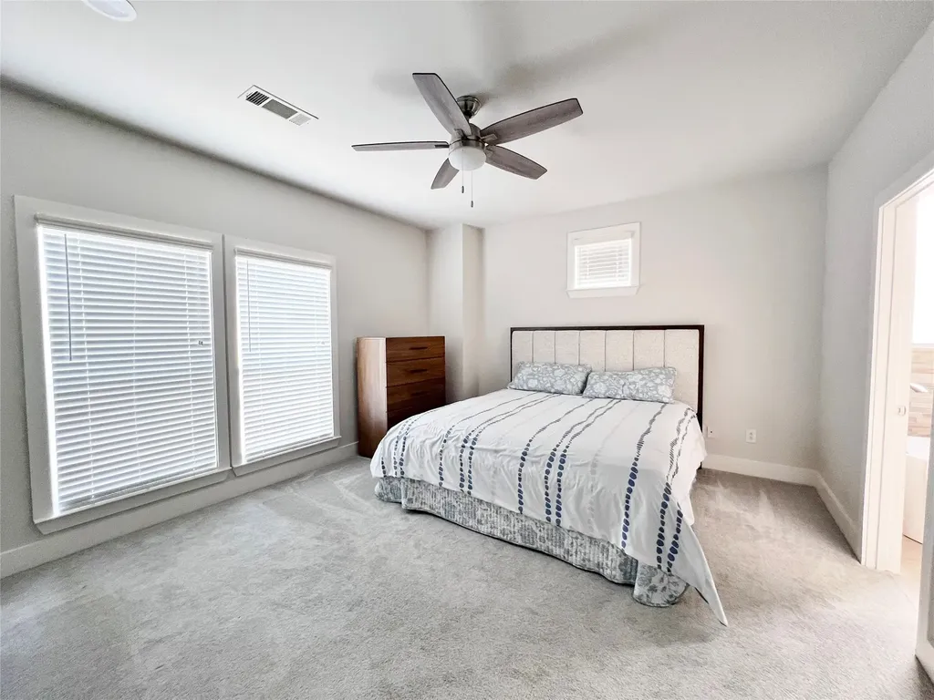 4830 Cedar Springs Road Dallas TX 75219