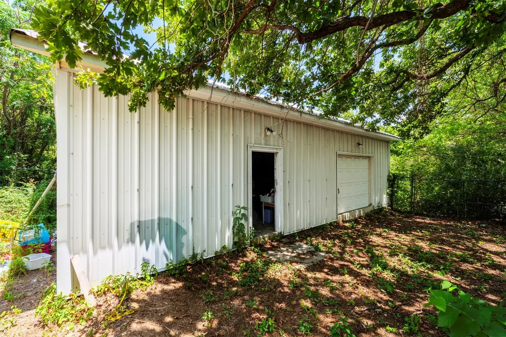 709 Cooks Lane Fort Worth TX 76120