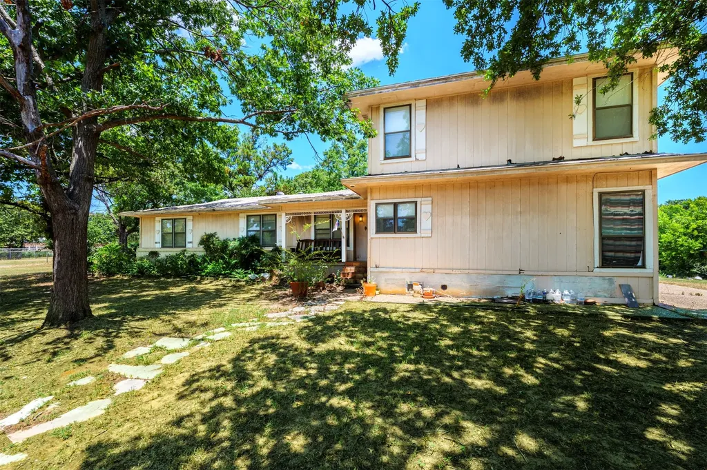 709 Cooks Lane Fort Worth TX 76120
