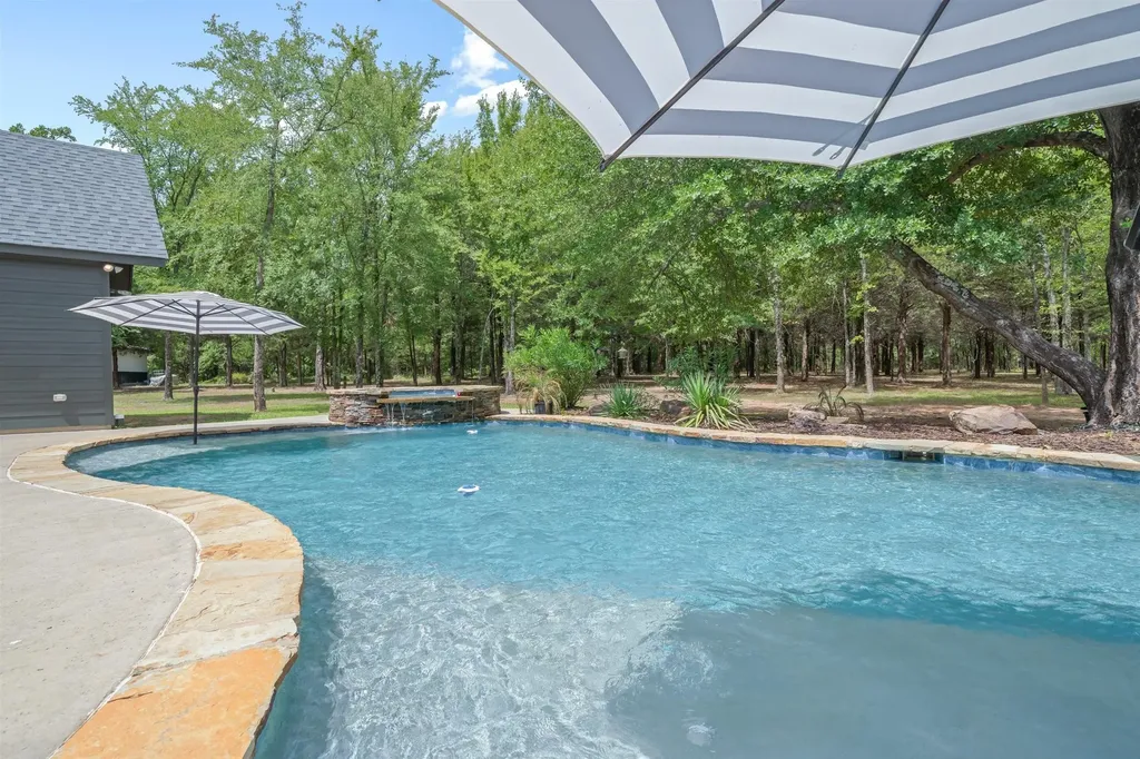 11088 State Highway 19 Edgewood TX 75117