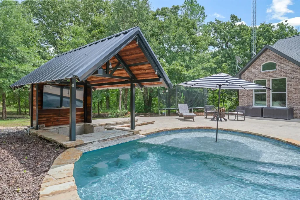 11088 State Highway 19 Edgewood TX 75117