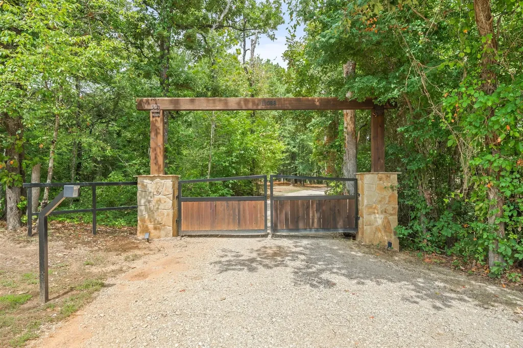 11088 State Highway 19 Edgewood TX 75117