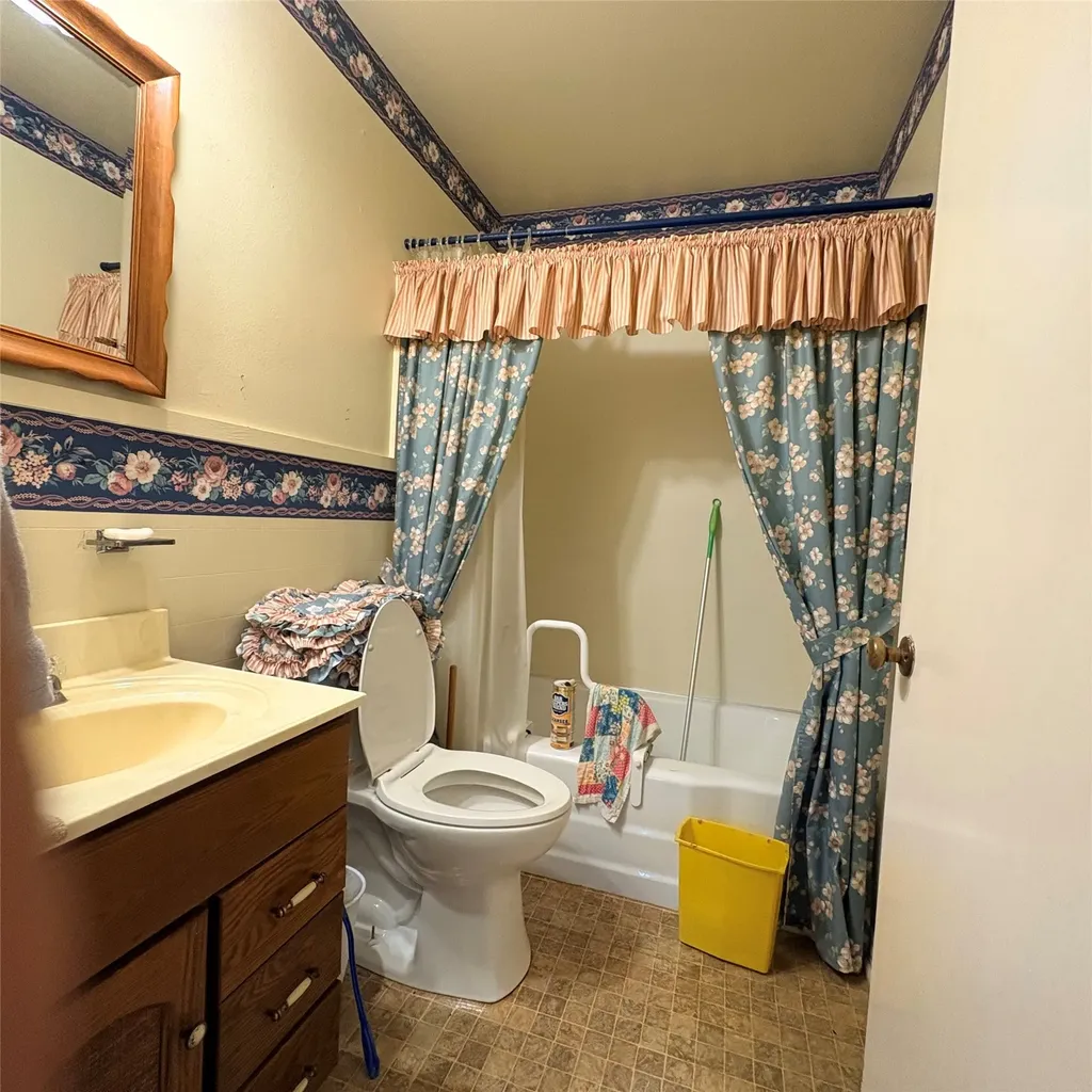2101 14th Avenue Mineral Wells TX 76067