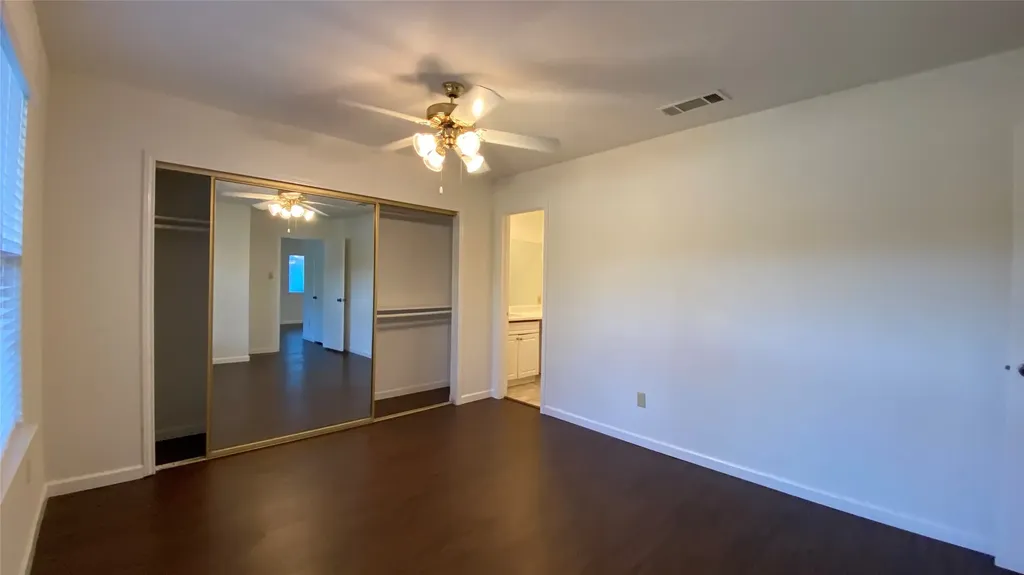 208 E Denton Drive Euless TX 76039