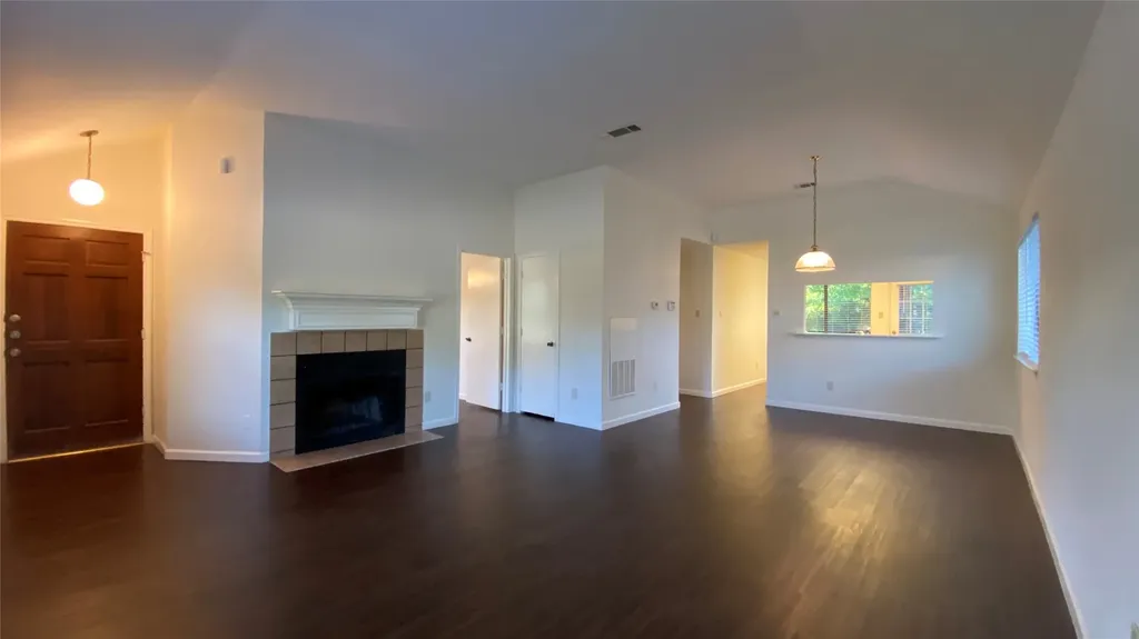 208 E Denton Drive Euless TX 76039
