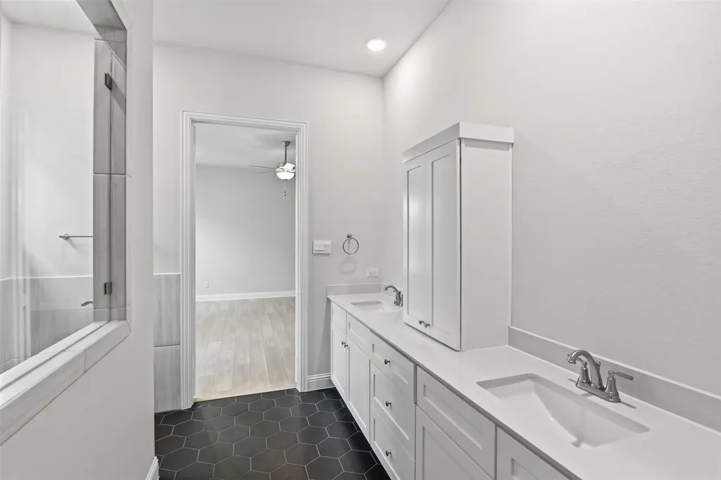 2524 Ballaster Mews Rowlett TX 75088