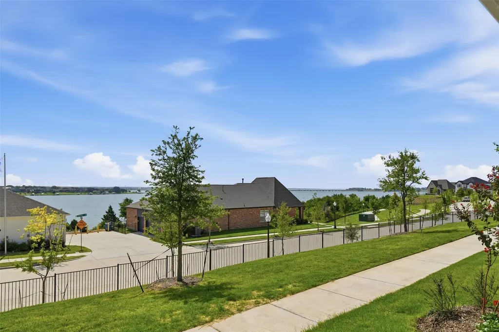 2524 Ballaster Mews Rowlett TX 75088