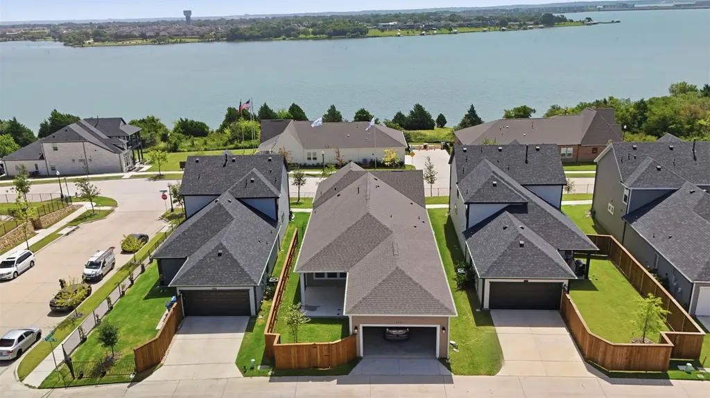 2524 Ballaster Mews Rowlett TX 75088