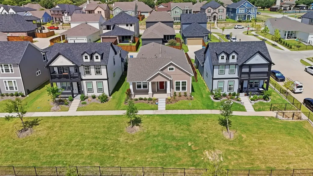 2524 Ballaster Mews Rowlett TX 75088