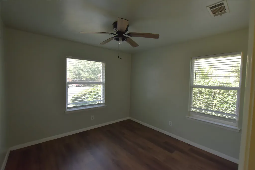 1718 Summit Street Mesquite TX 75149