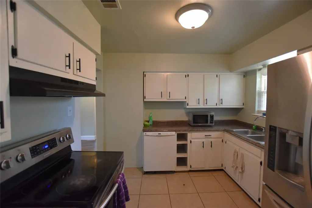 1718 Summit Street Mesquite TX 75149
