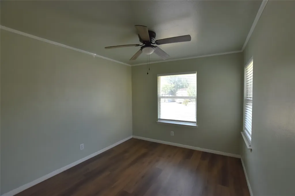 1718 Summit Street Mesquite TX 75149