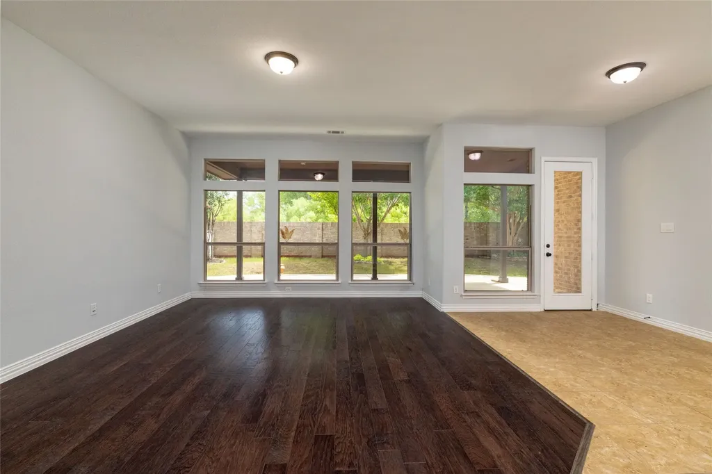 305 Dorset Court Roanoke TX 76262