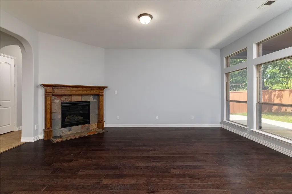 305 Dorset Court Roanoke TX 76262