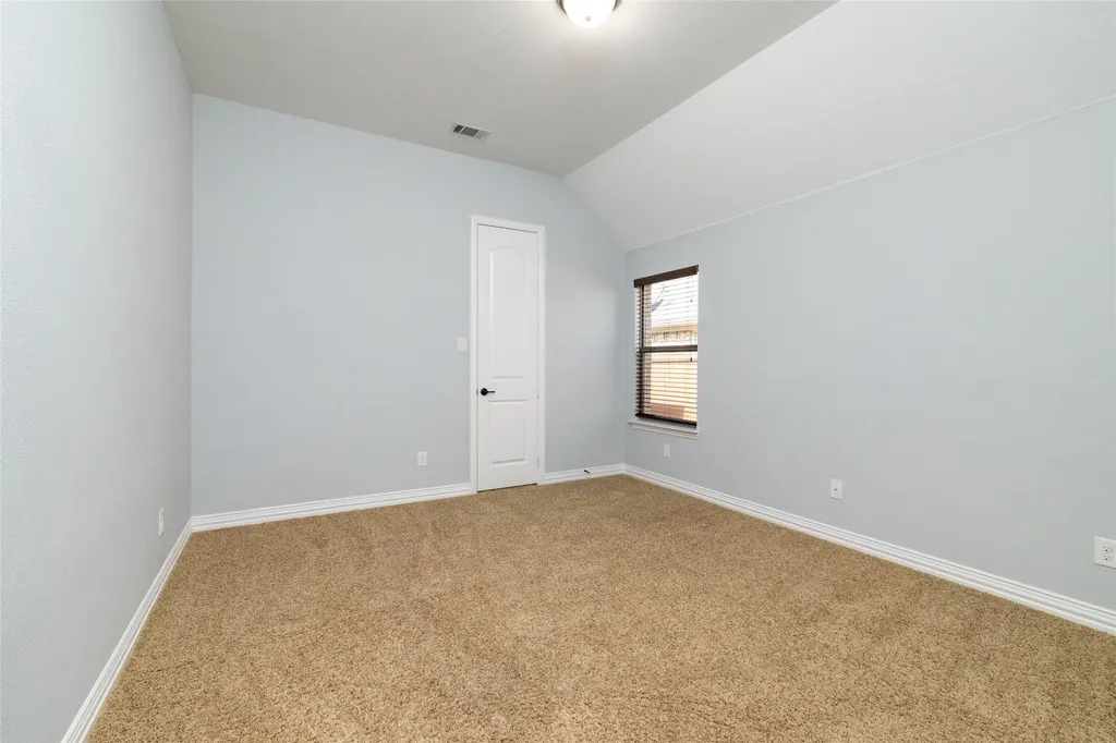 305 Dorset Court Roanoke TX 76262