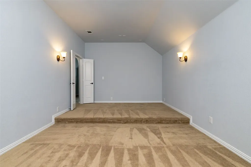 305 Dorset Court Roanoke TX 76262