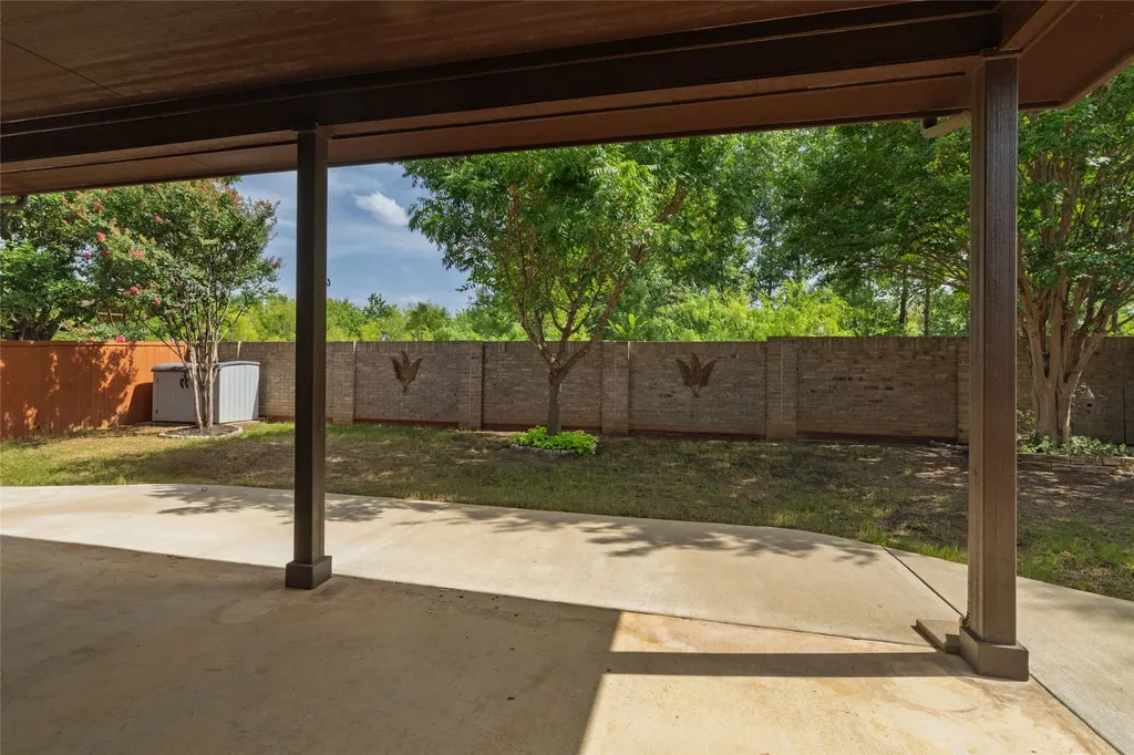305 Dorset Court Roanoke TX 76262