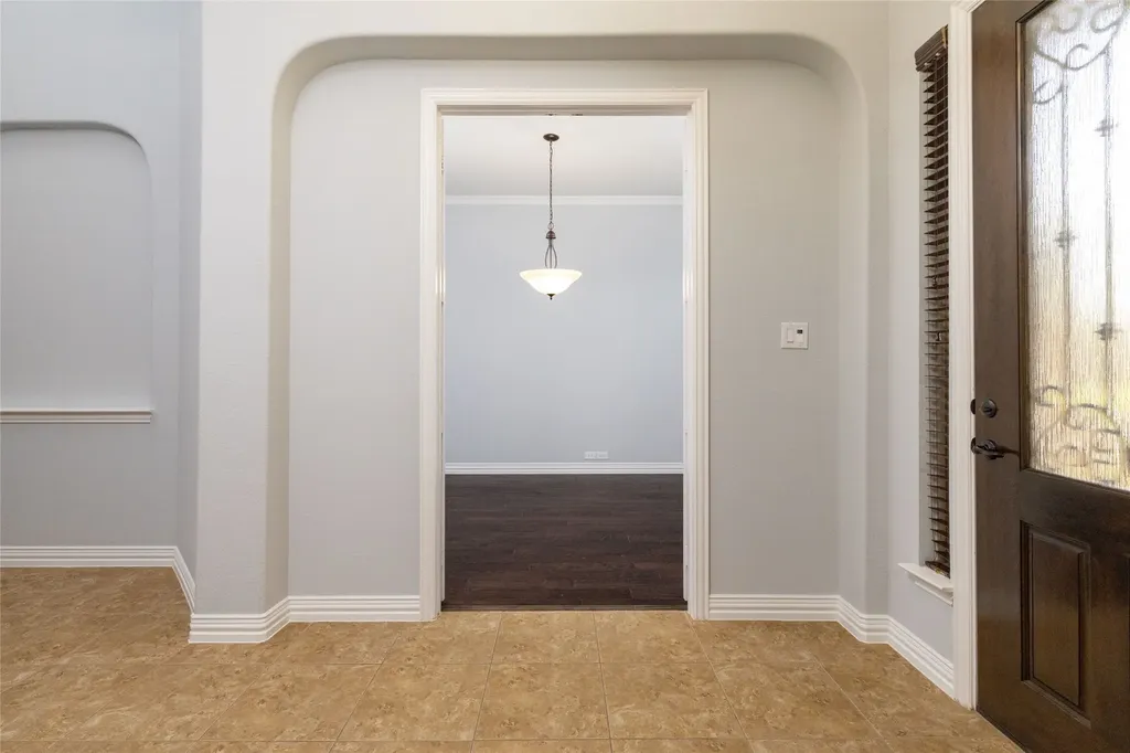 305 Dorset Court Roanoke TX 76262