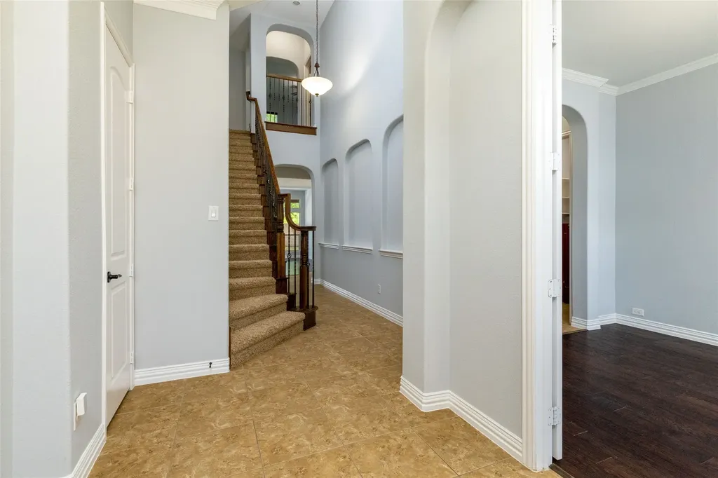 305 Dorset Court Roanoke TX 76262