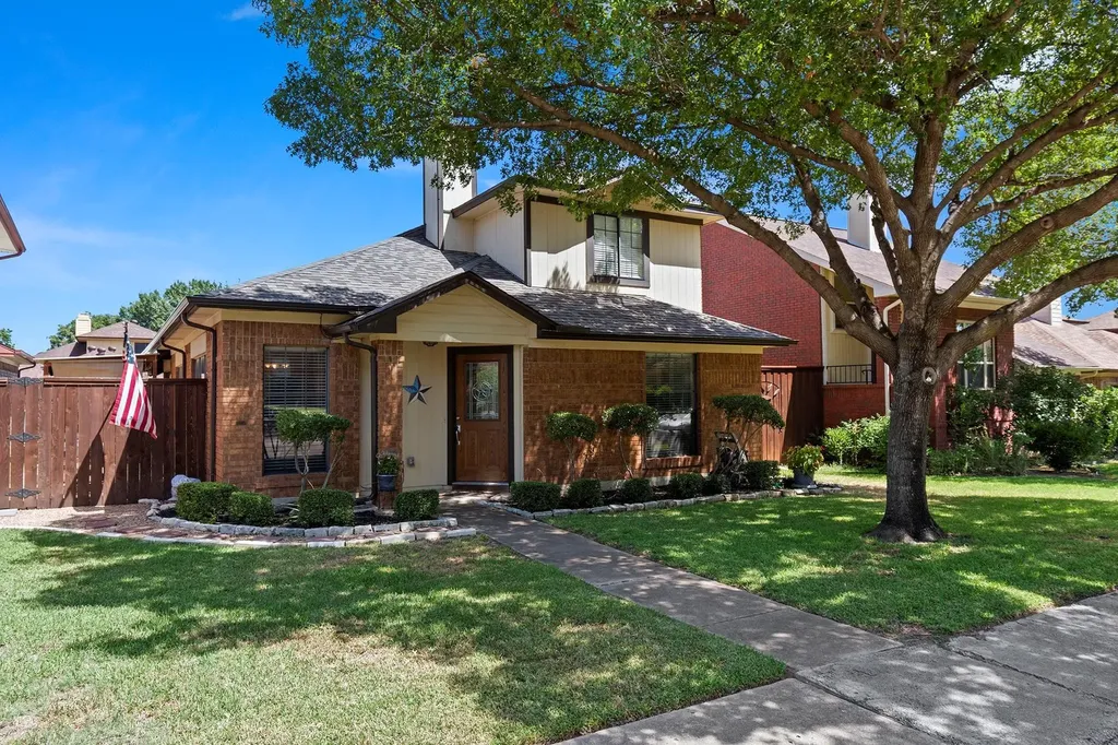 2920 Peninsula Way Carrollton TX 75007