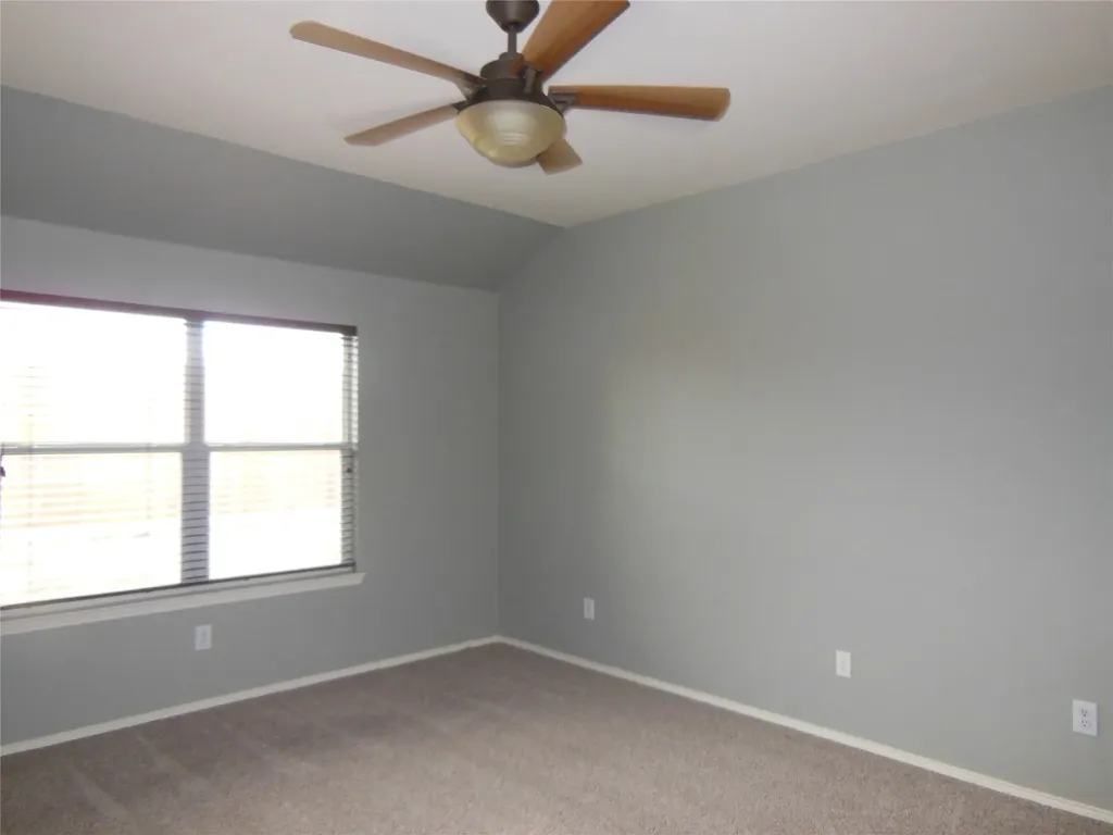 15633 Wheelhorse Trail Fort Worth TX 76262