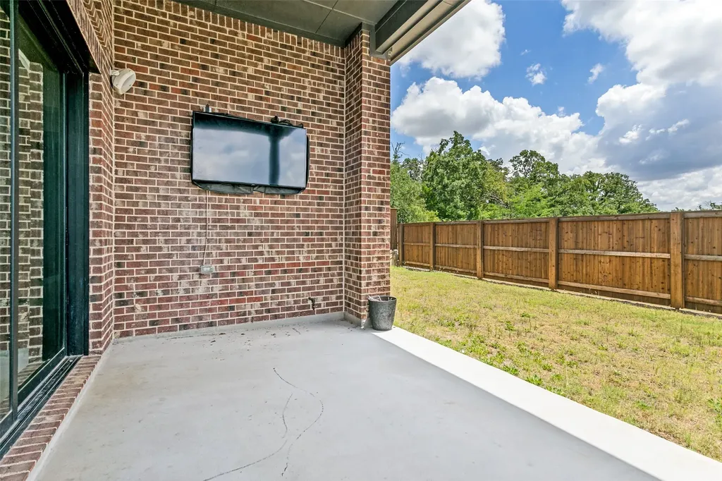 1508 Larson Lane Denton TX 76210