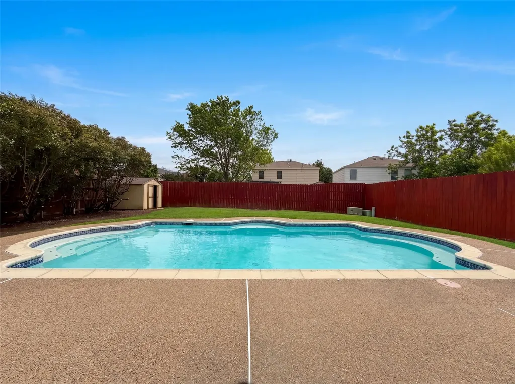 7001 Edmundson Drive Arlington TX 76002