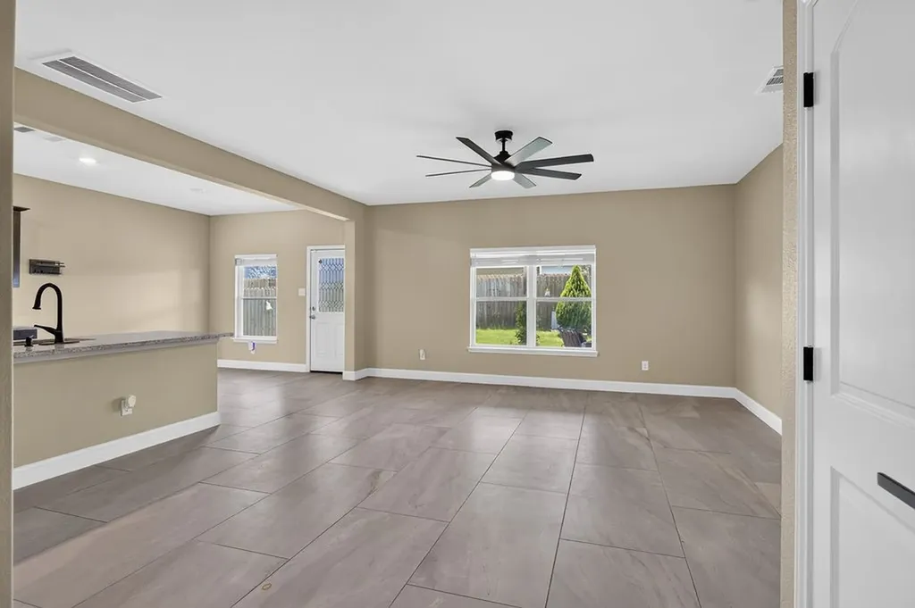 1420 Sunkiss Drive Fort Worth TX 76140