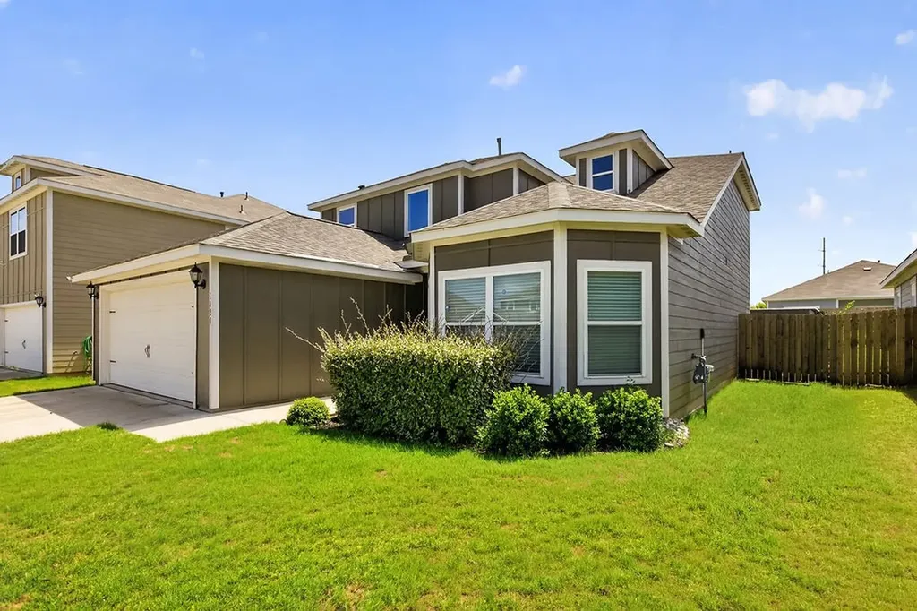 1420 Sunkiss Drive Fort Worth TX 76140