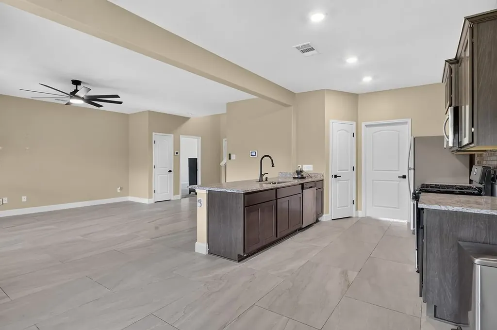 1420 Sunkiss Drive Fort Worth TX 76140