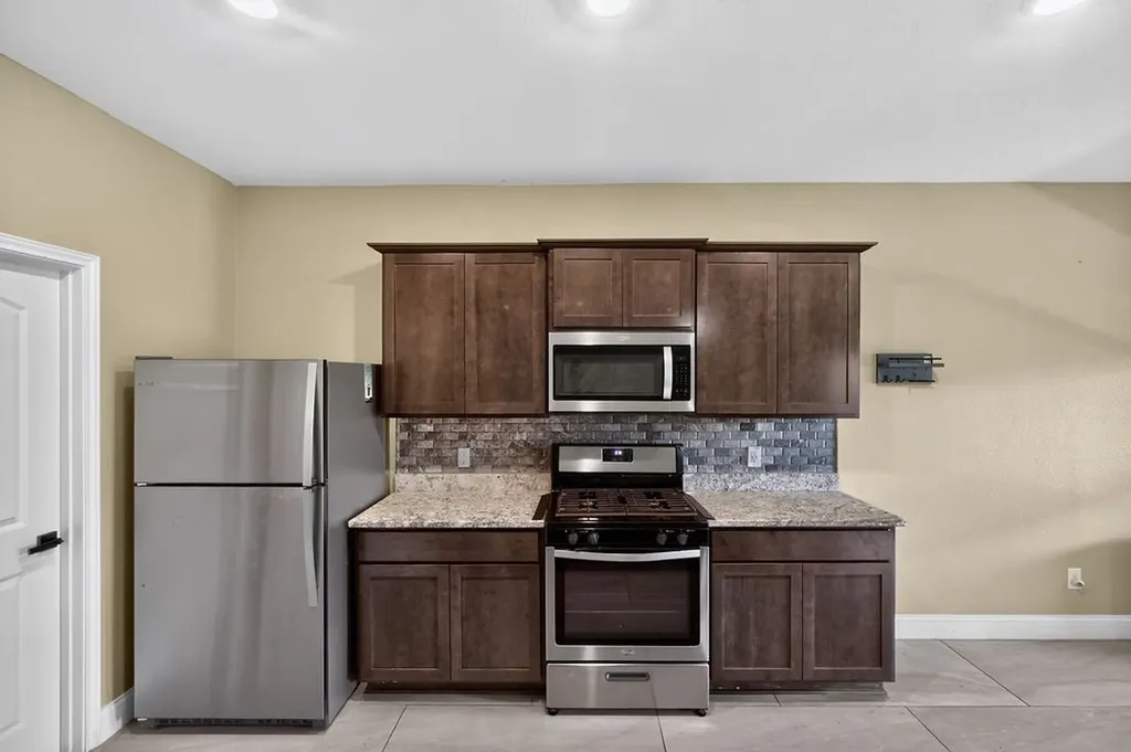 1420 Sunkiss Drive Fort Worth TX 76140