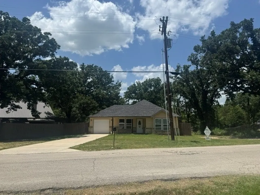 301 Indian Oaks Trail West Tawakoni TX 75474