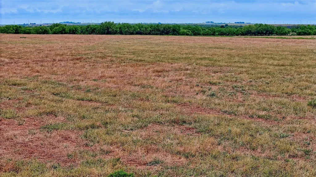 2563 Raymond Edwards Road Henrietta TX 76365
